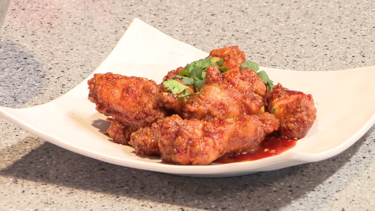 Cookin' Time with HEB Mustard, garlic and Gojuchang wings